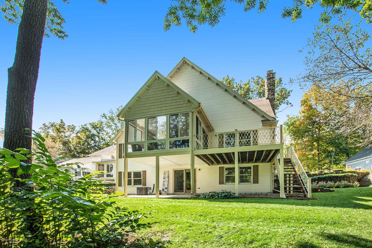 8336 Wallinwood Springs Drive - Photo 1