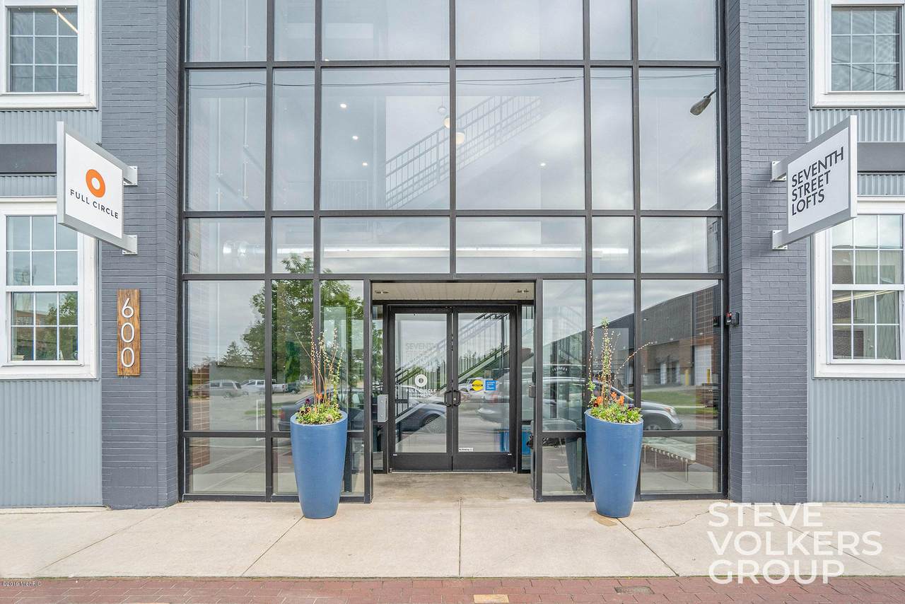 600 7th Street Nw - Photo 1