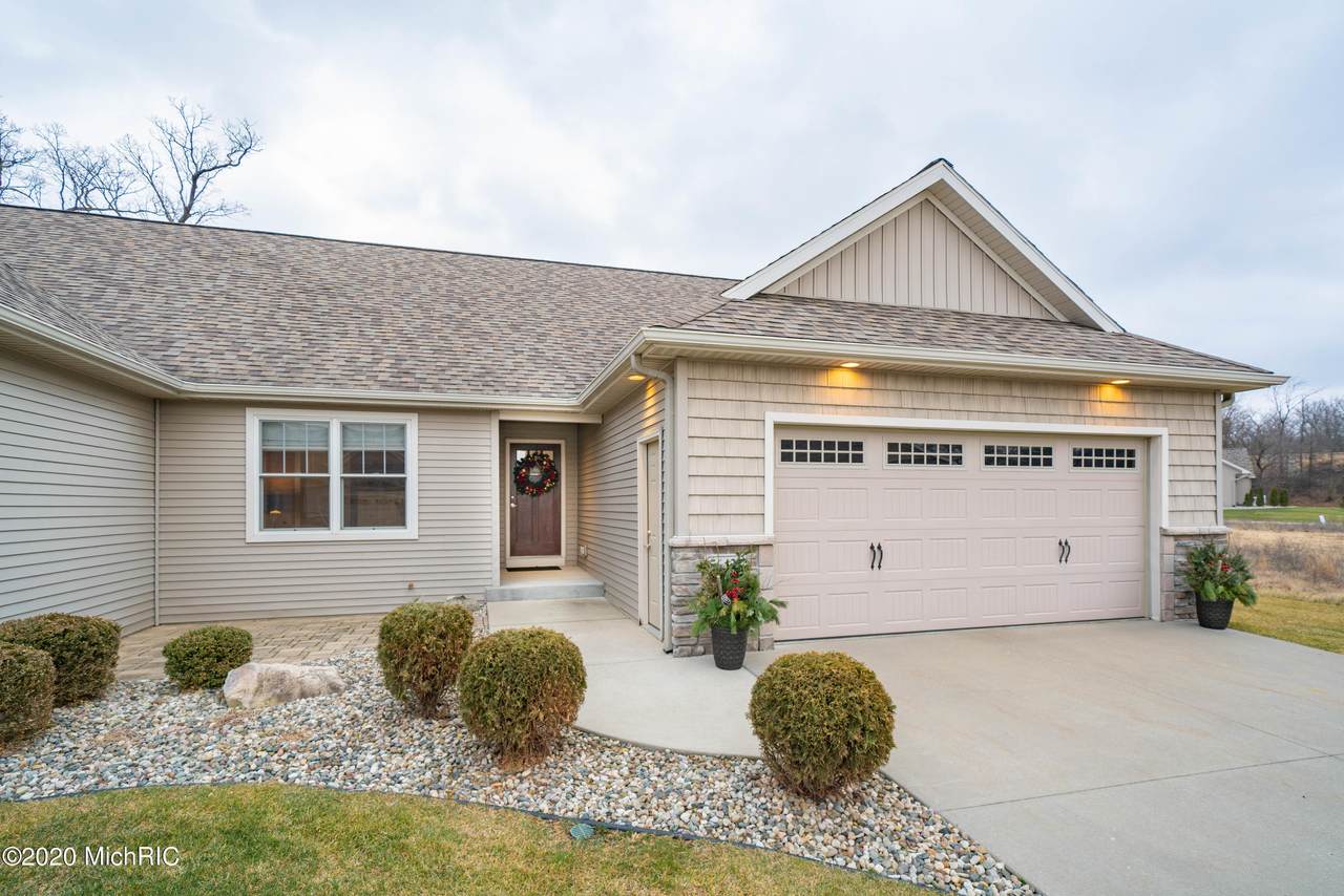 56431 Terra Vista Boulevard - Photo 1