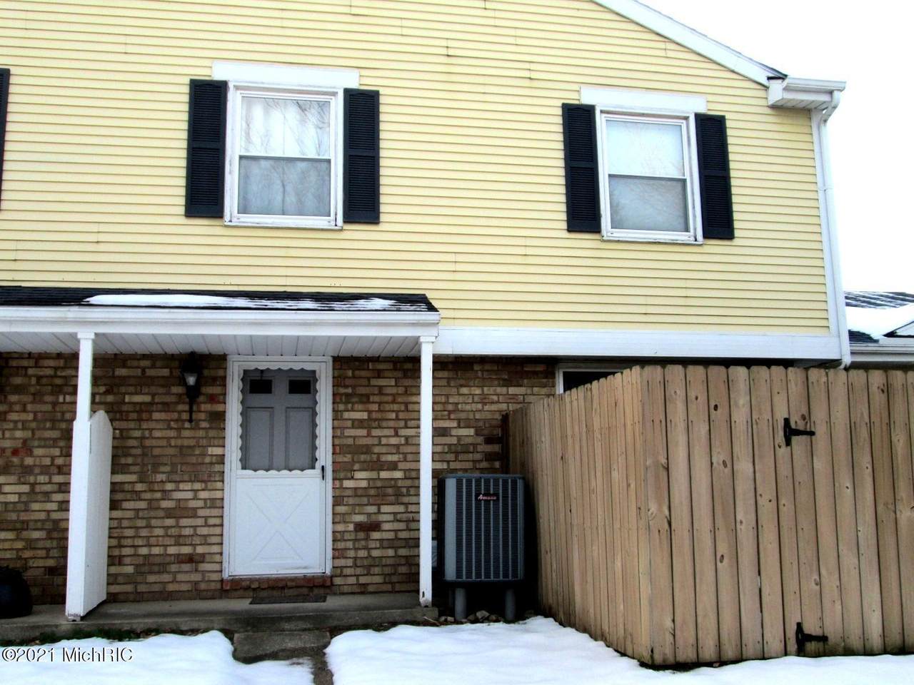 2584 Cherrywood Court - Photo 1