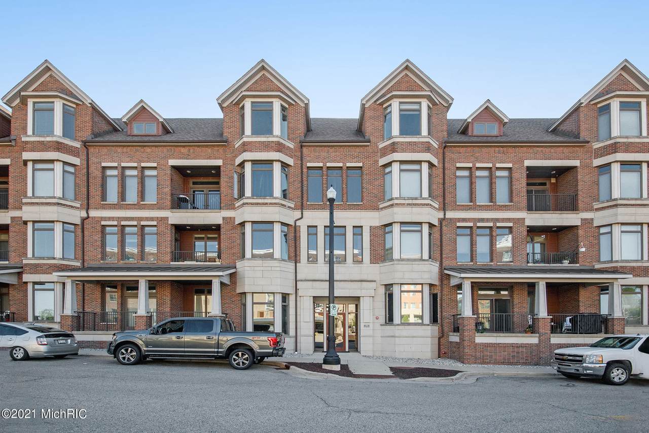 430 Union Avenue - Photo 1