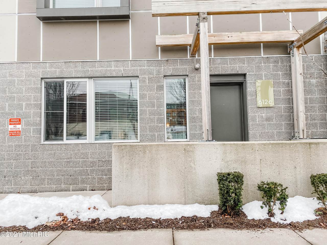 600 Douglas Street - Photo 1
