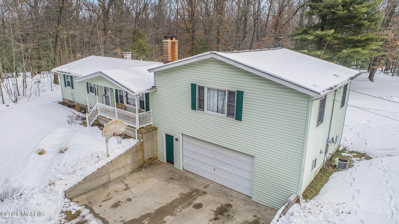 11200 Podunk Avenue - Photo 1