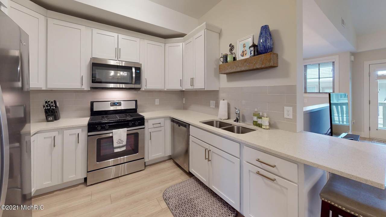 2005-12 Celadon Drive - Photo 1