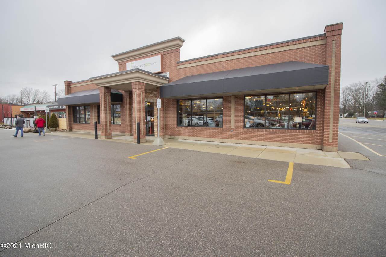 4217 Portage Street - Photo 1