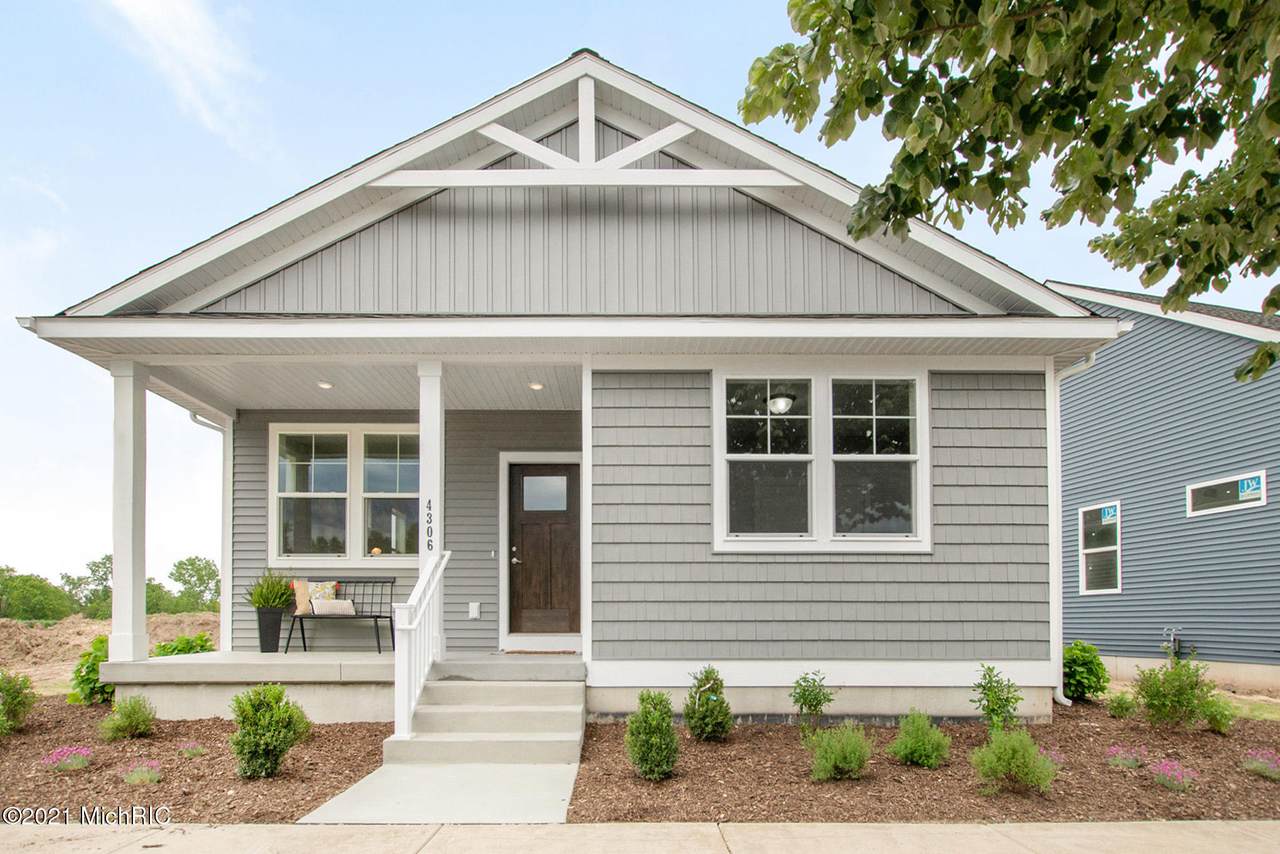 3037 Blairview Parkway - Photo 1