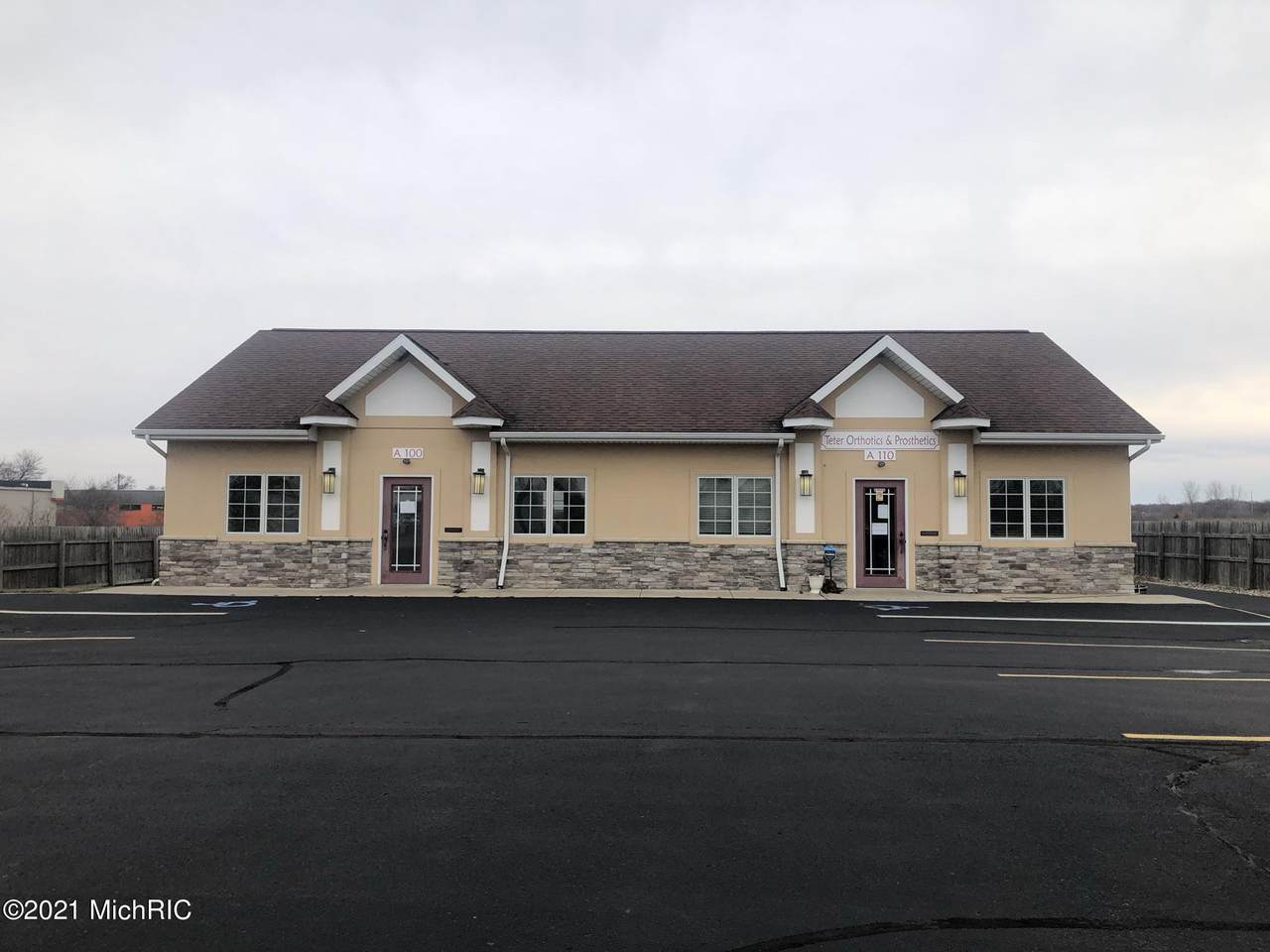 1320 Millard Street - Photo 1