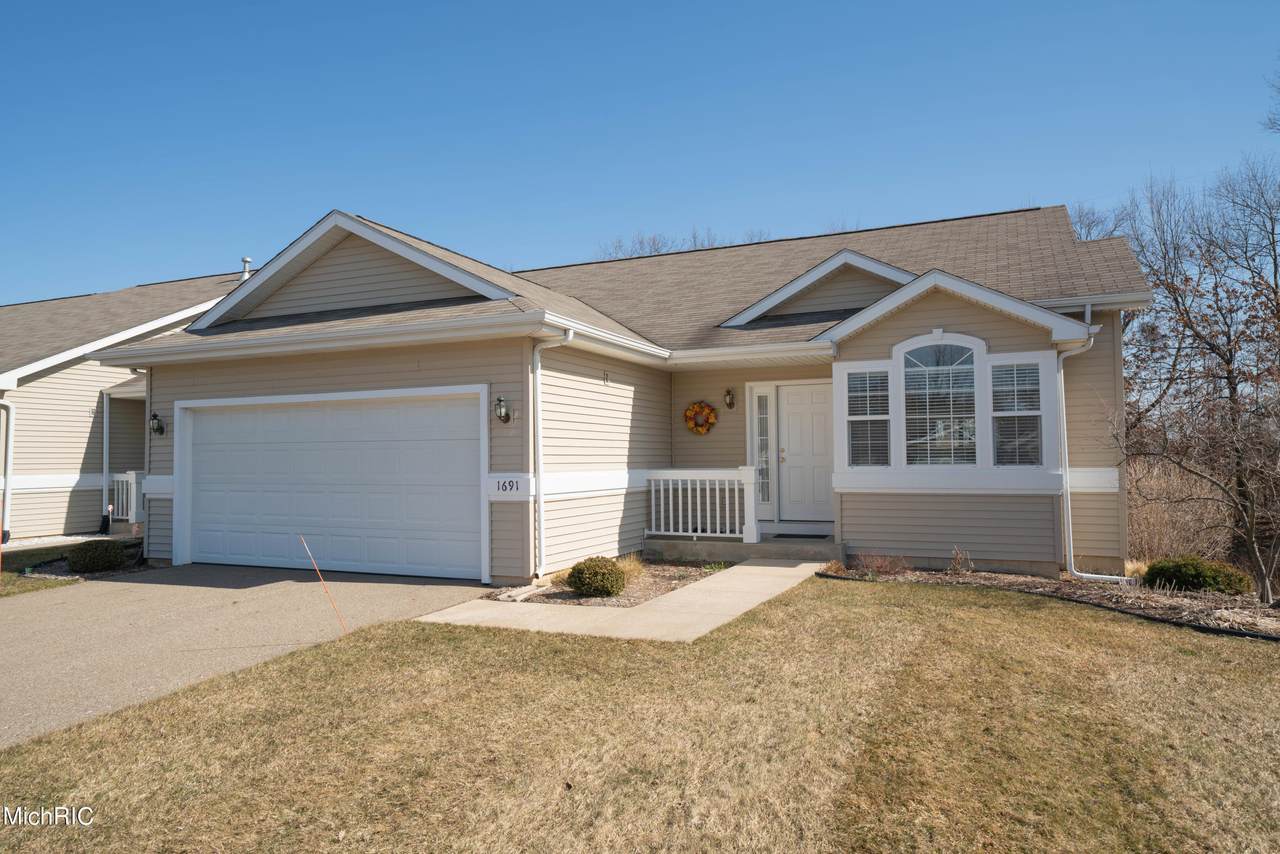 1691 Linden Trail - Photo 1
