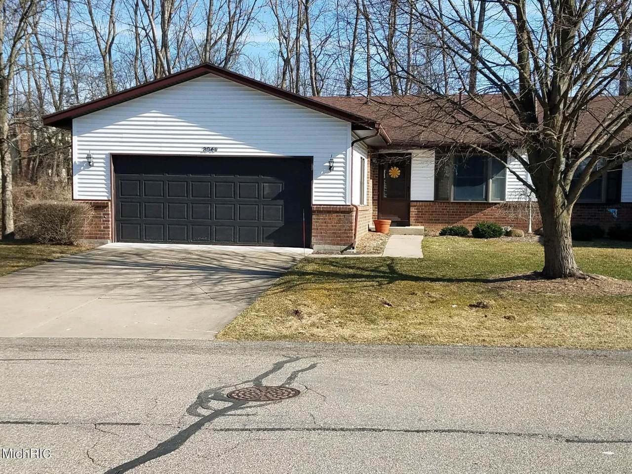 2049 Ken Ade Street - Photo 1