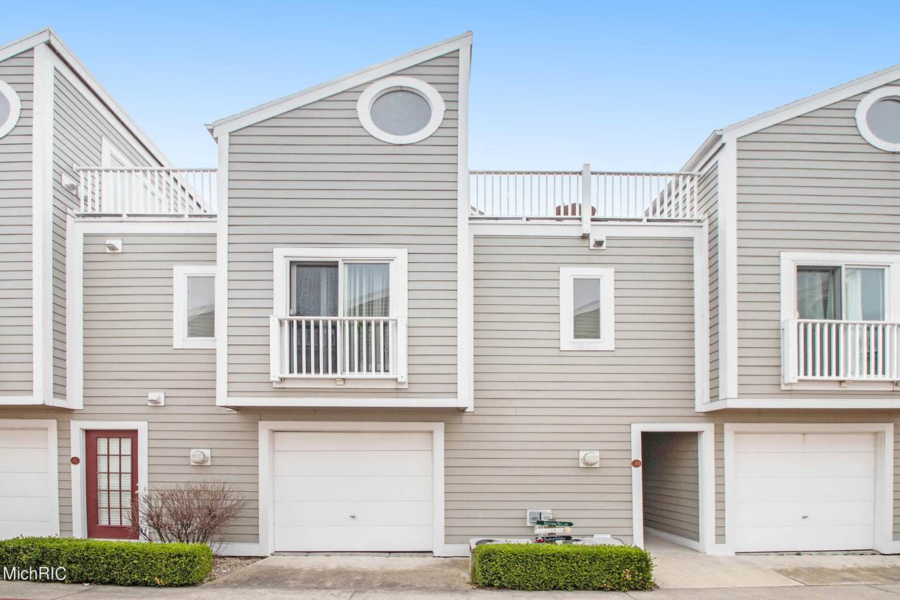 40 Landings Boulevard - Photo 1