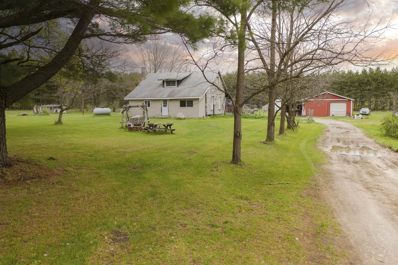 8800 County Line Road - Photo 1