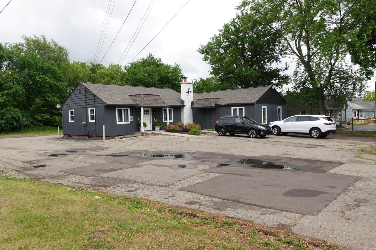 4221 Westnedge Avenue - Photo 1