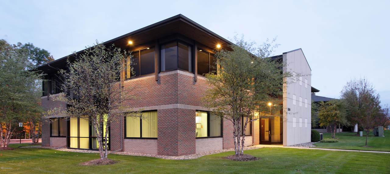 1090 10th Street - Photo 1