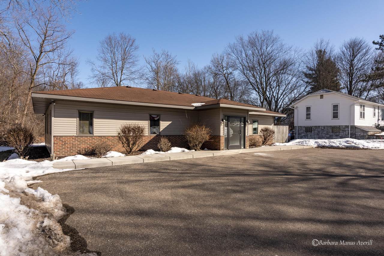 4915 Cascade Road - Photo 1