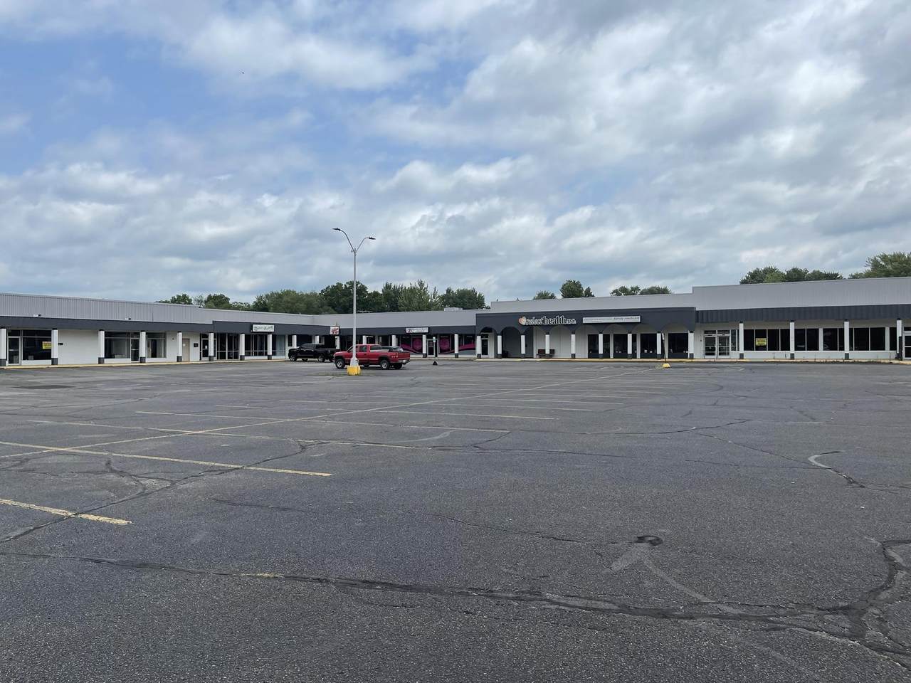 470 & 474 Marshall Street - Photo 1