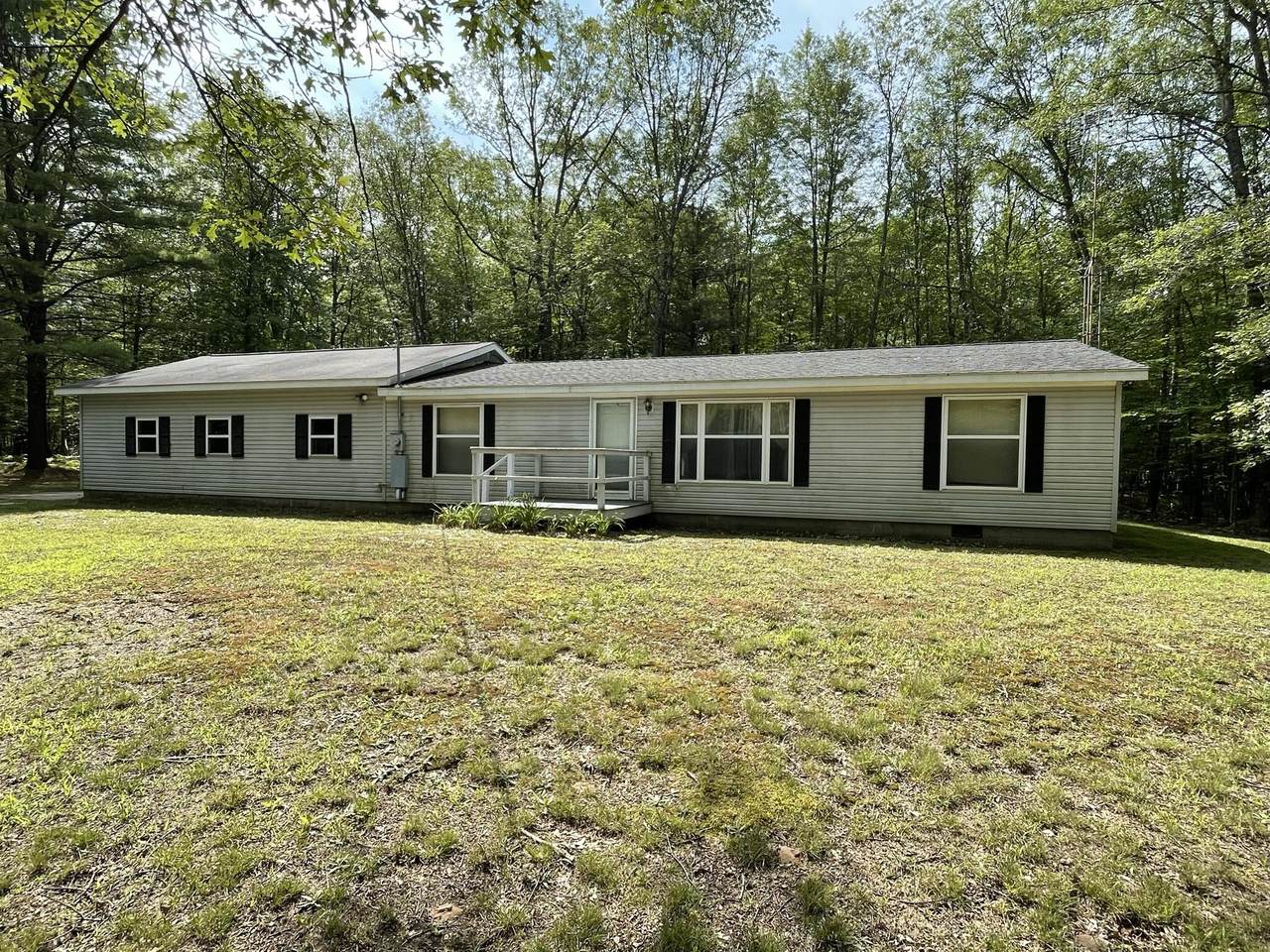 9569 8 Mile Road - Photo 1
