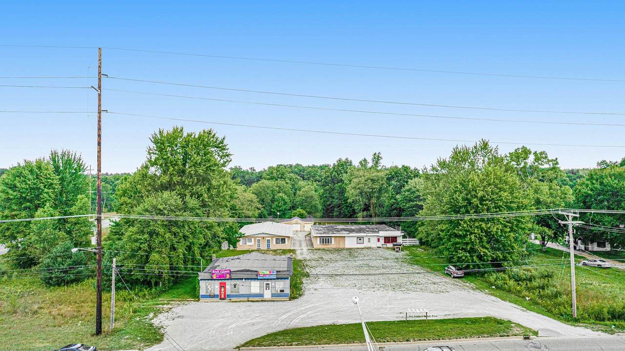 2828 Apple Avenue - Photo 1