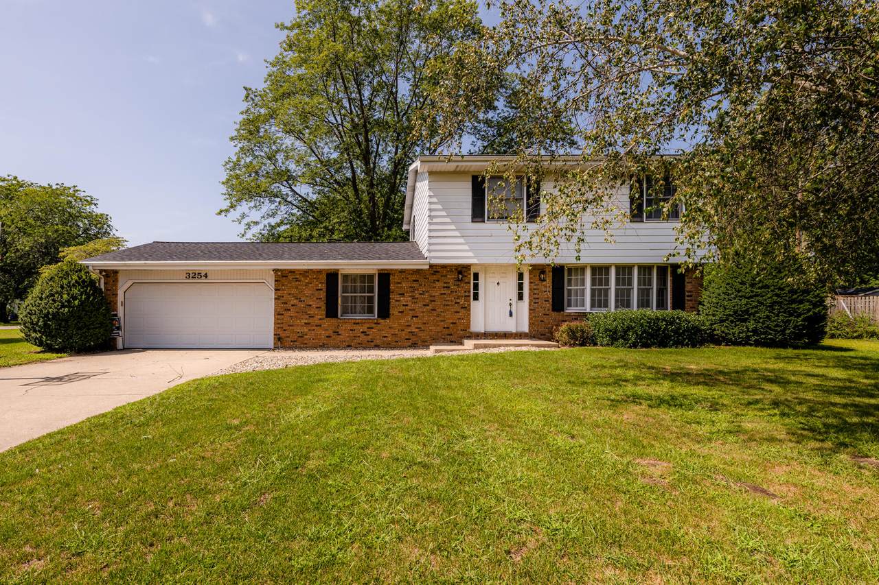 3254 Valley View Drive - Photo 1