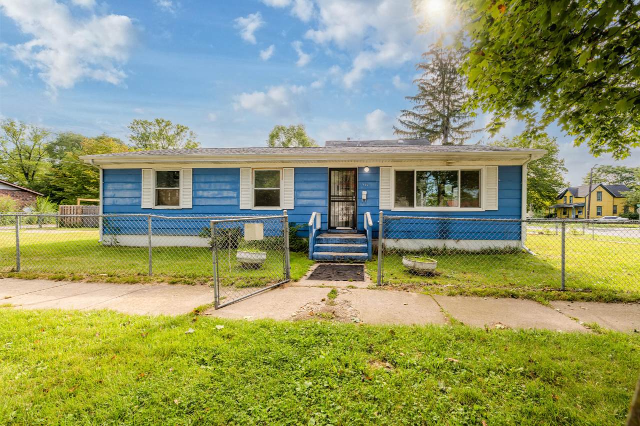 111 Seeley Street - Photo 1