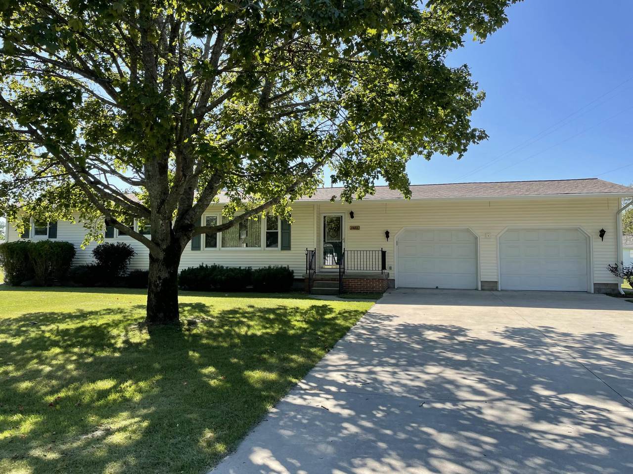 1502 Arbor Lane - Photo 1