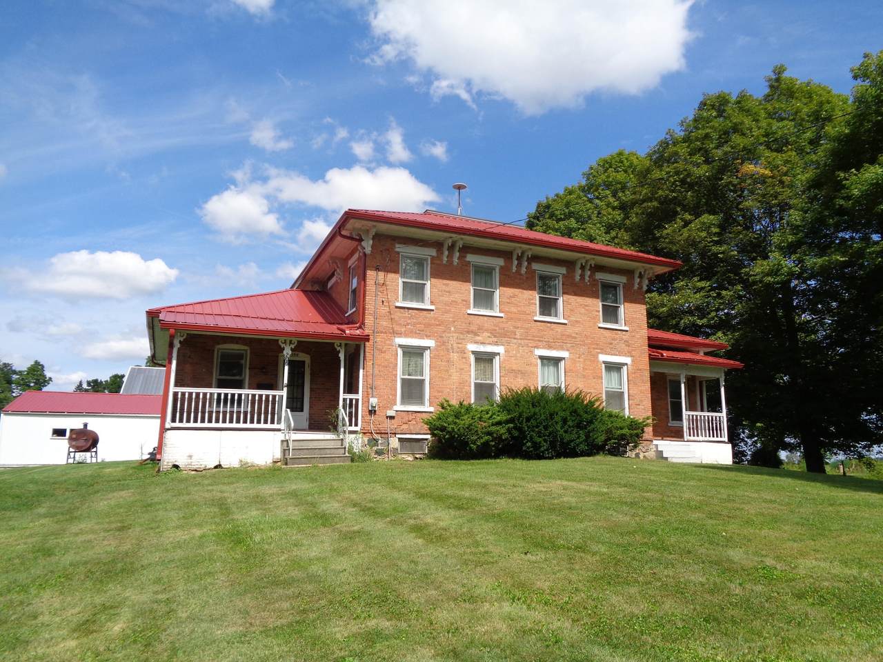 206 Main Street - Photo 1