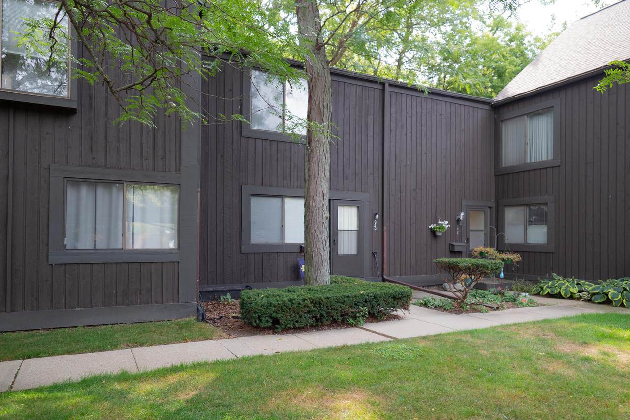 230 Falkirk Court - Photo 1