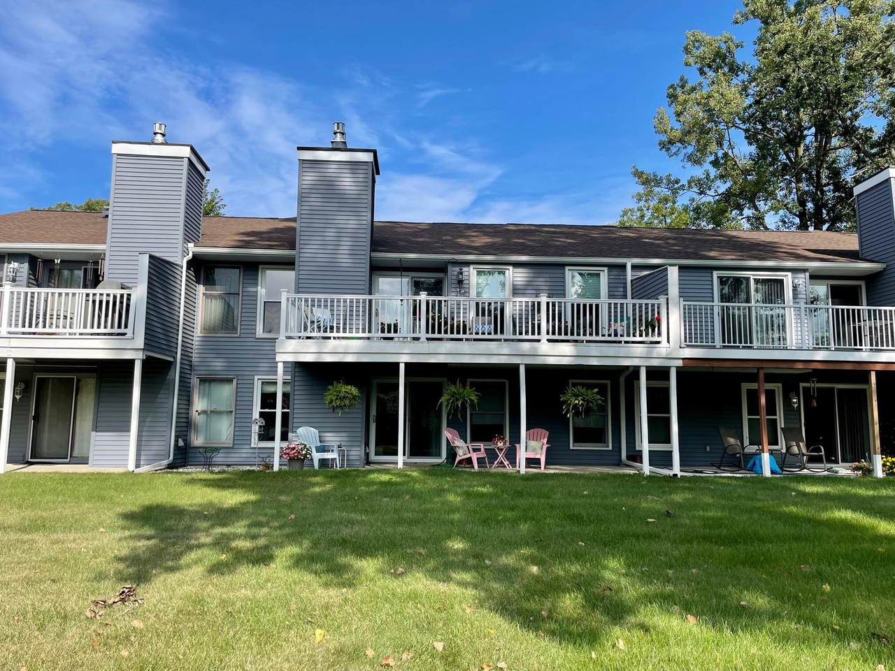2025 Augusta Dr. Drive - Photo 1