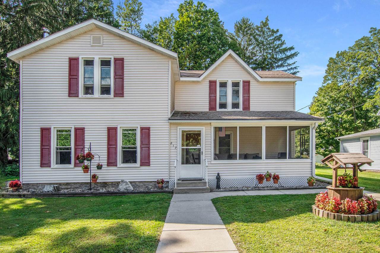 217 O'keefe Street - Photo 1