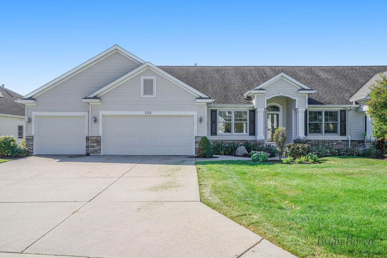 1368 Linwood Drive - Photo 1