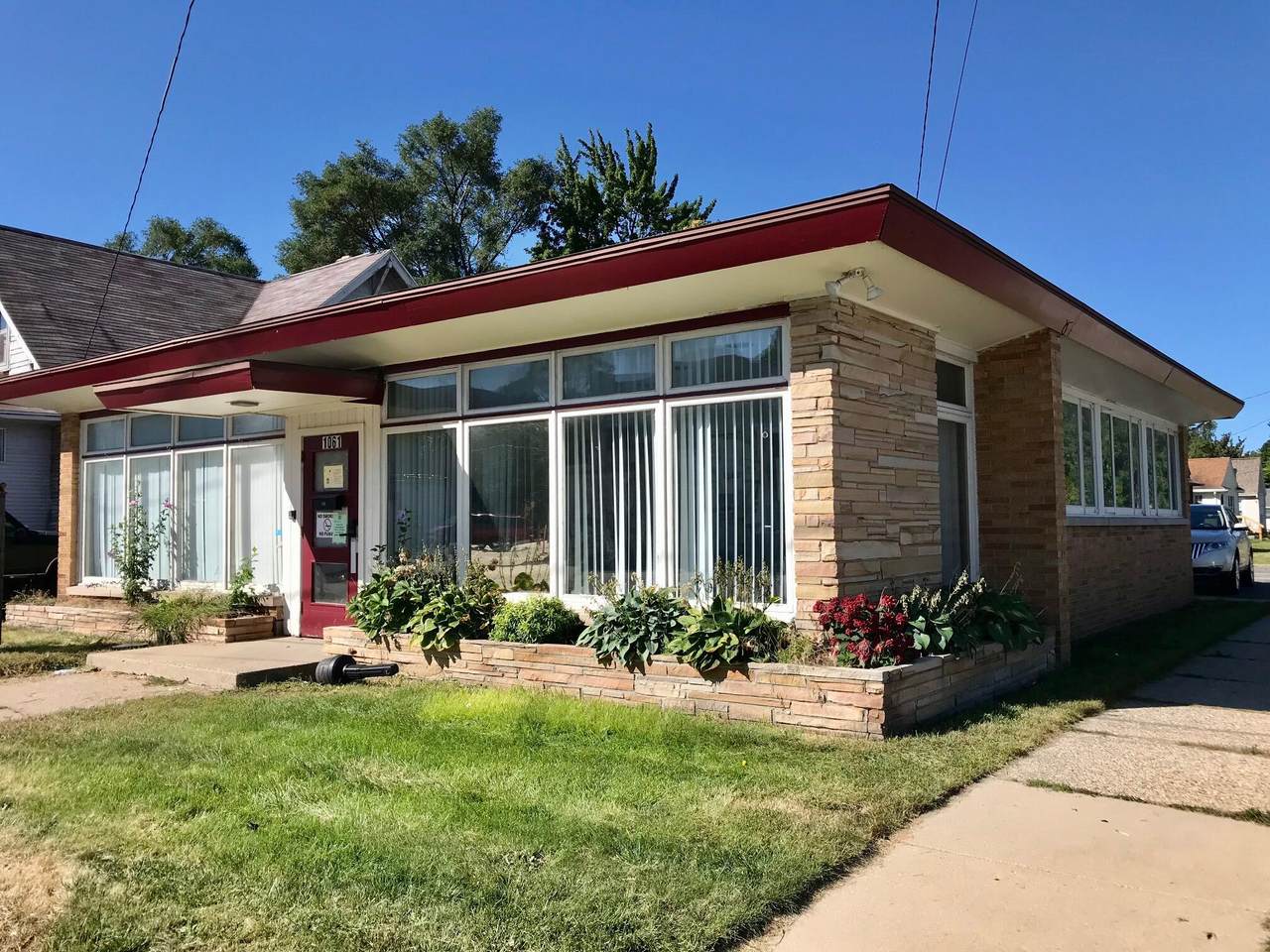 1061 Getty Street - Photo 1