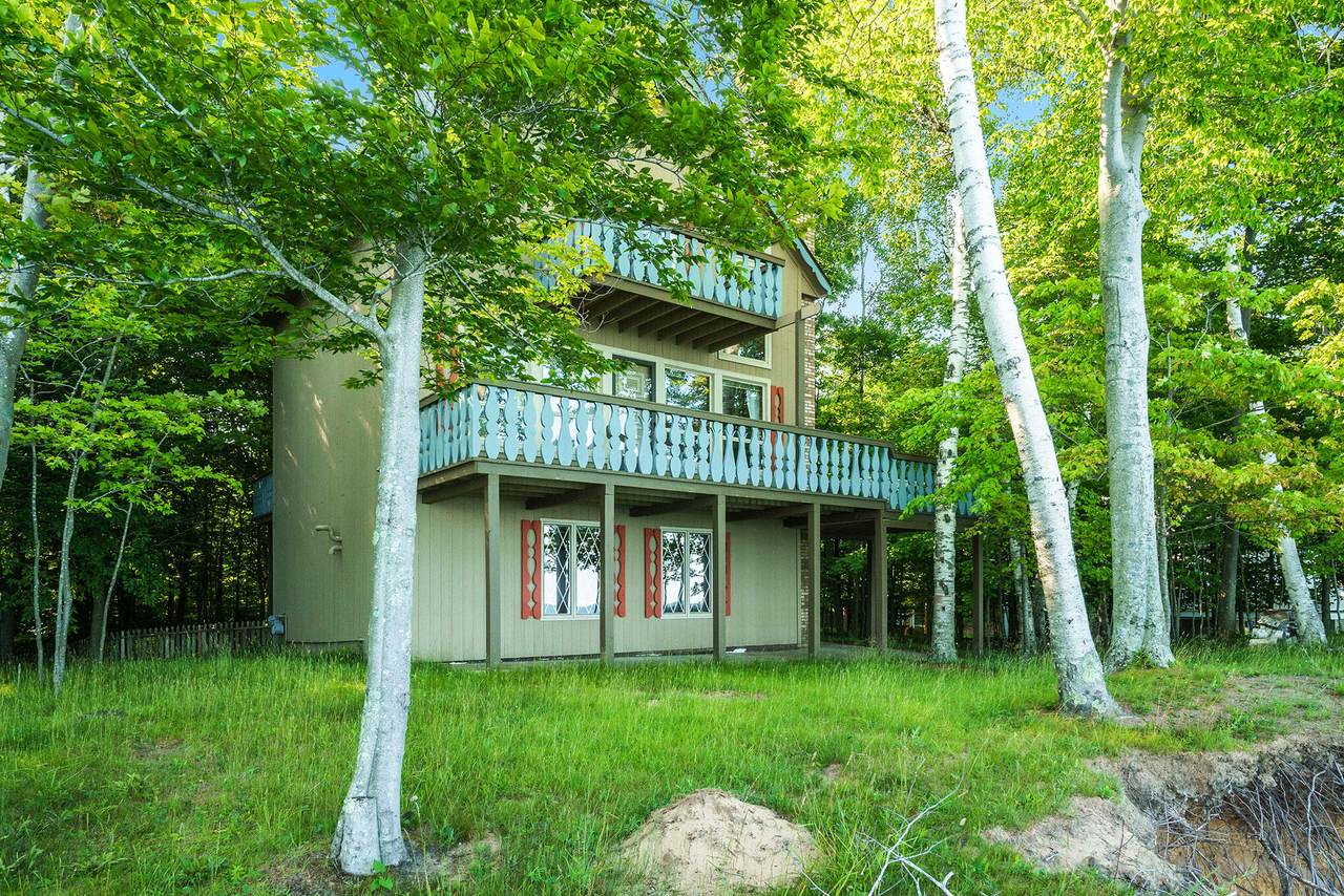 5018 Fox Farm Road - Photo 1