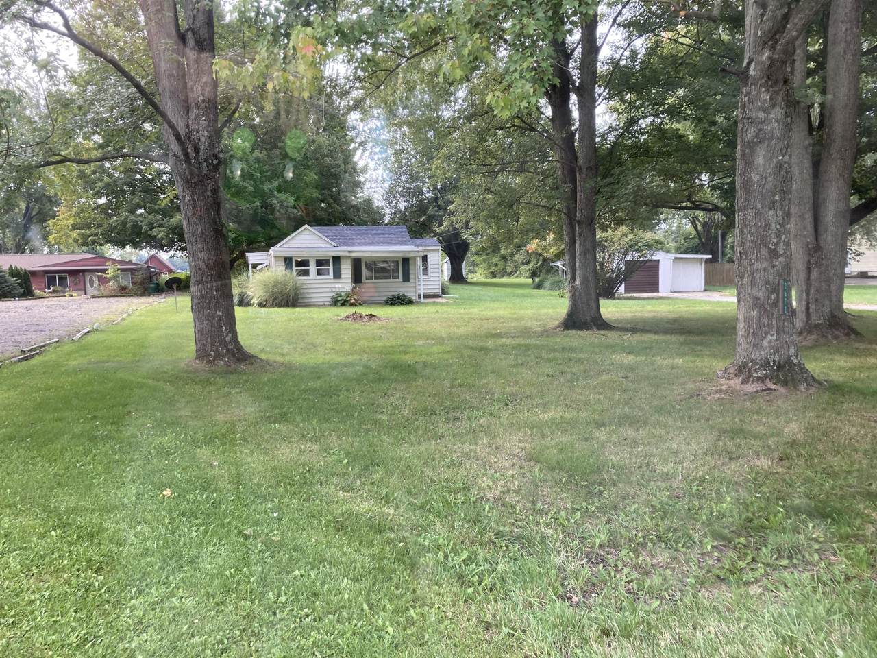 2672 Terminal Road - Photo 1