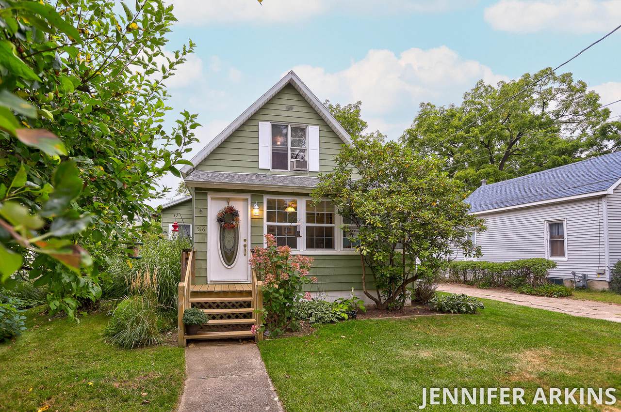516 Lagrange Street - Photo 1