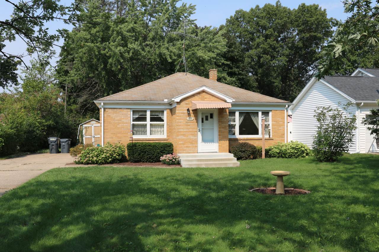 377 Hoover Avenue - Photo 1