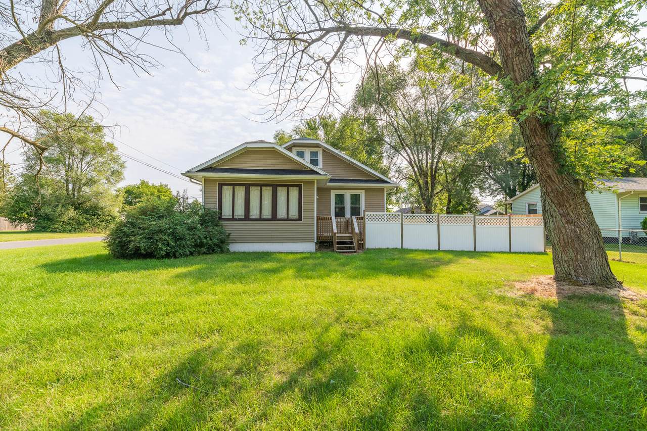 1403 Hurd Avenue - Photo 1