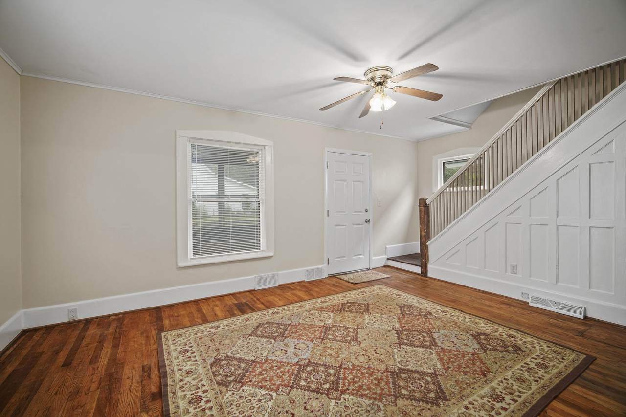 617 Backus Street - Photo 1