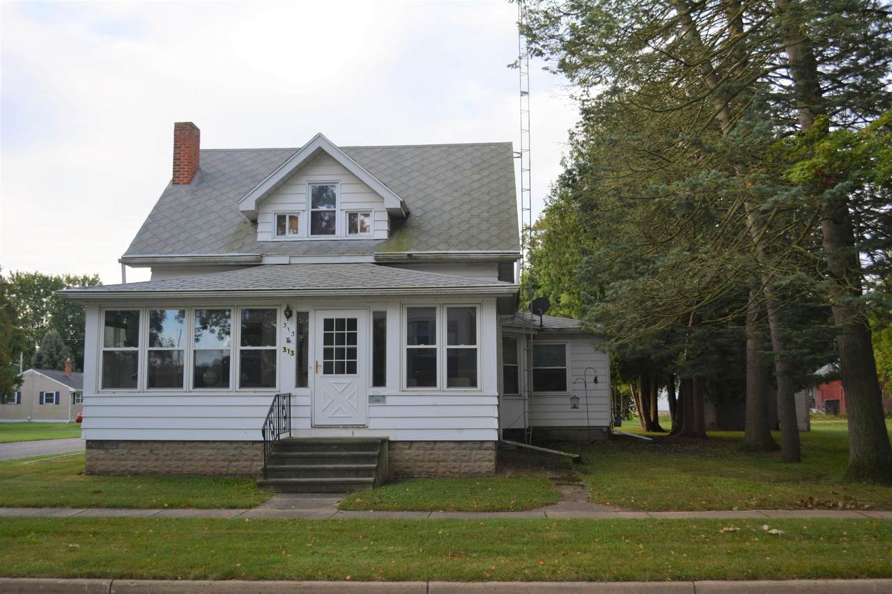 313 Main Street - Photo 1
