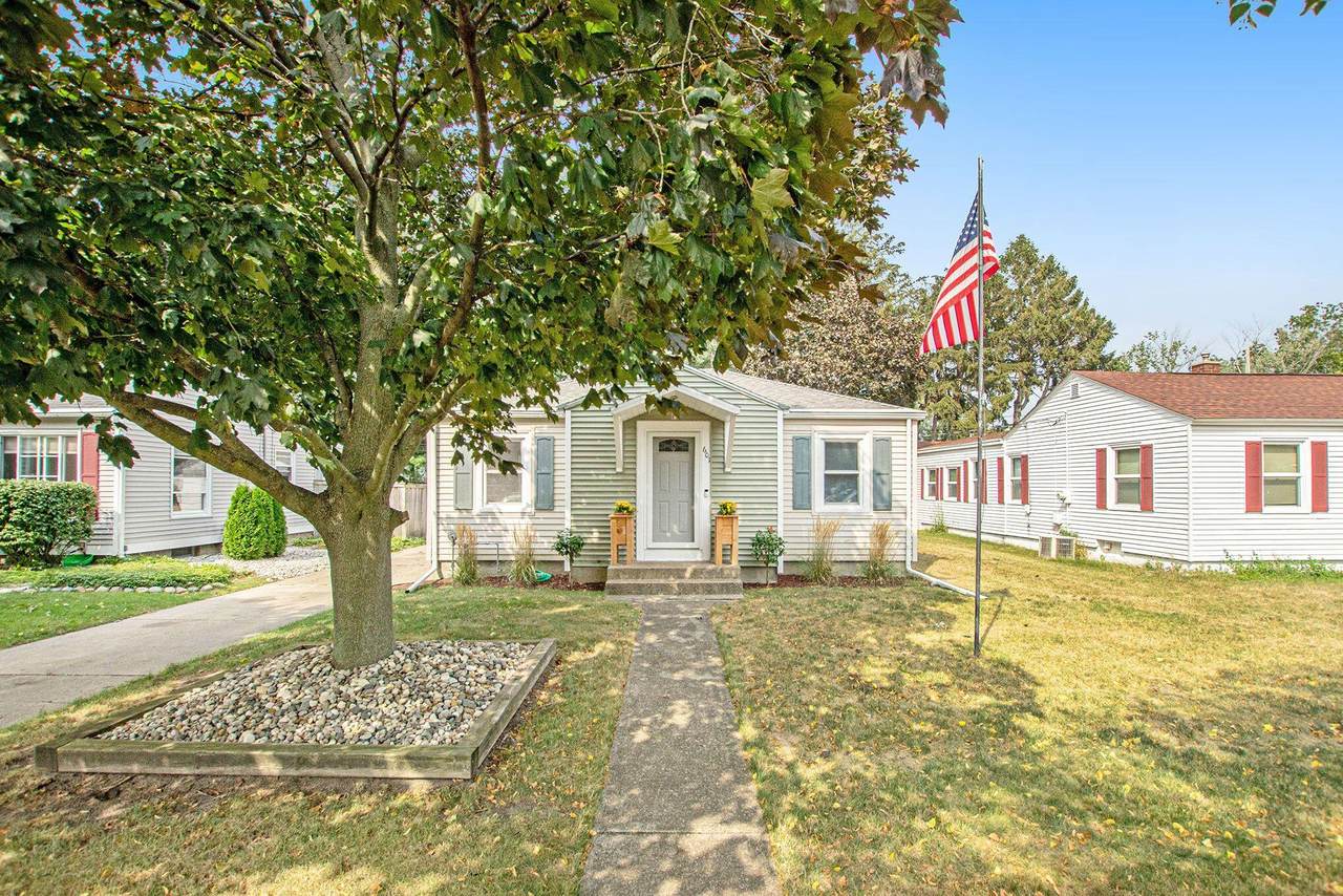 601 21st Street - Photo 1