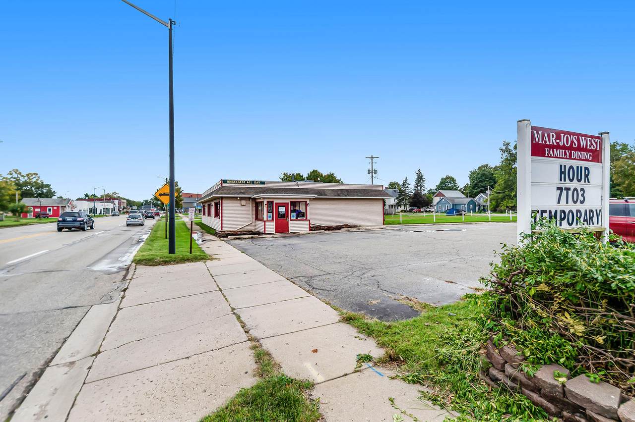 325 Grand Street - Photo 1