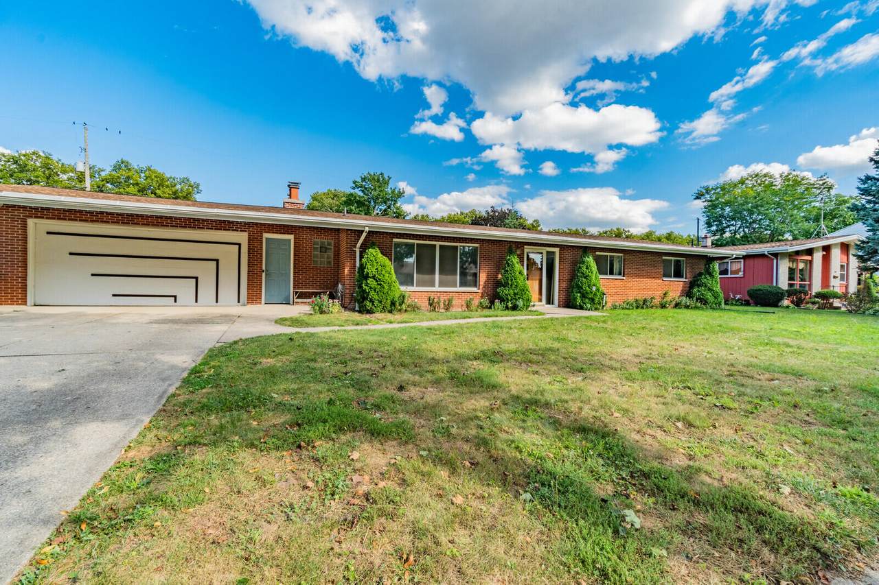 112 Westmont Drive - Photo 1