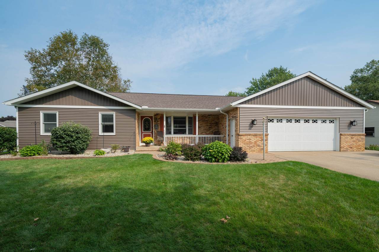 905 Windigo Lane - Photo 1