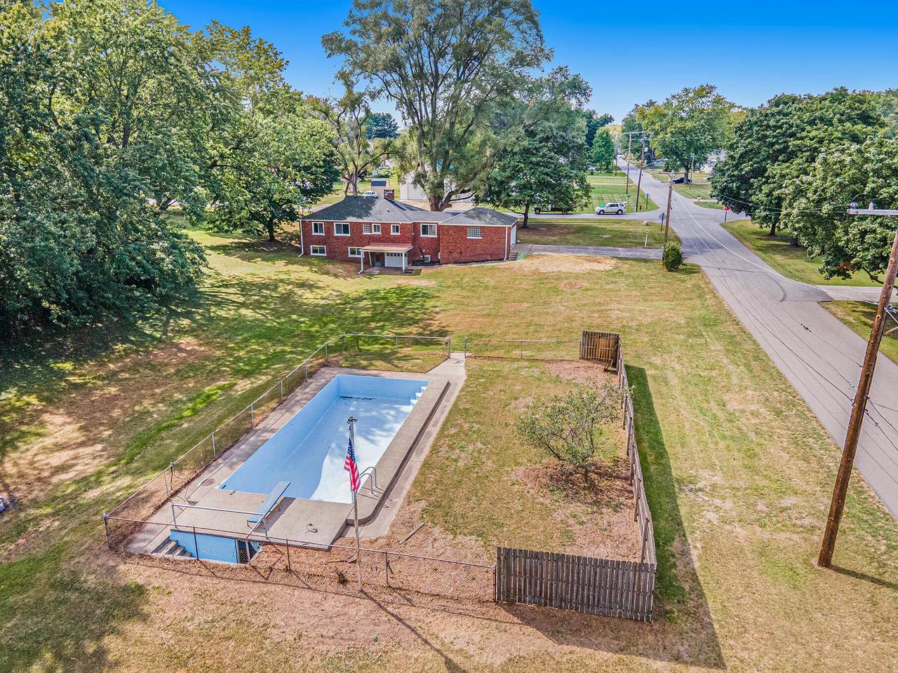 3201 Fairview Drive - Photo 1