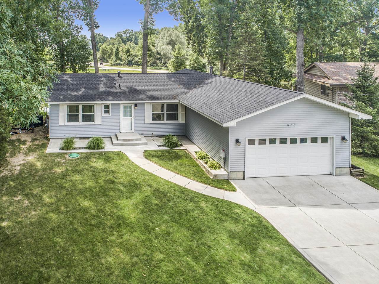 577 Acorn Trail - Photo 1