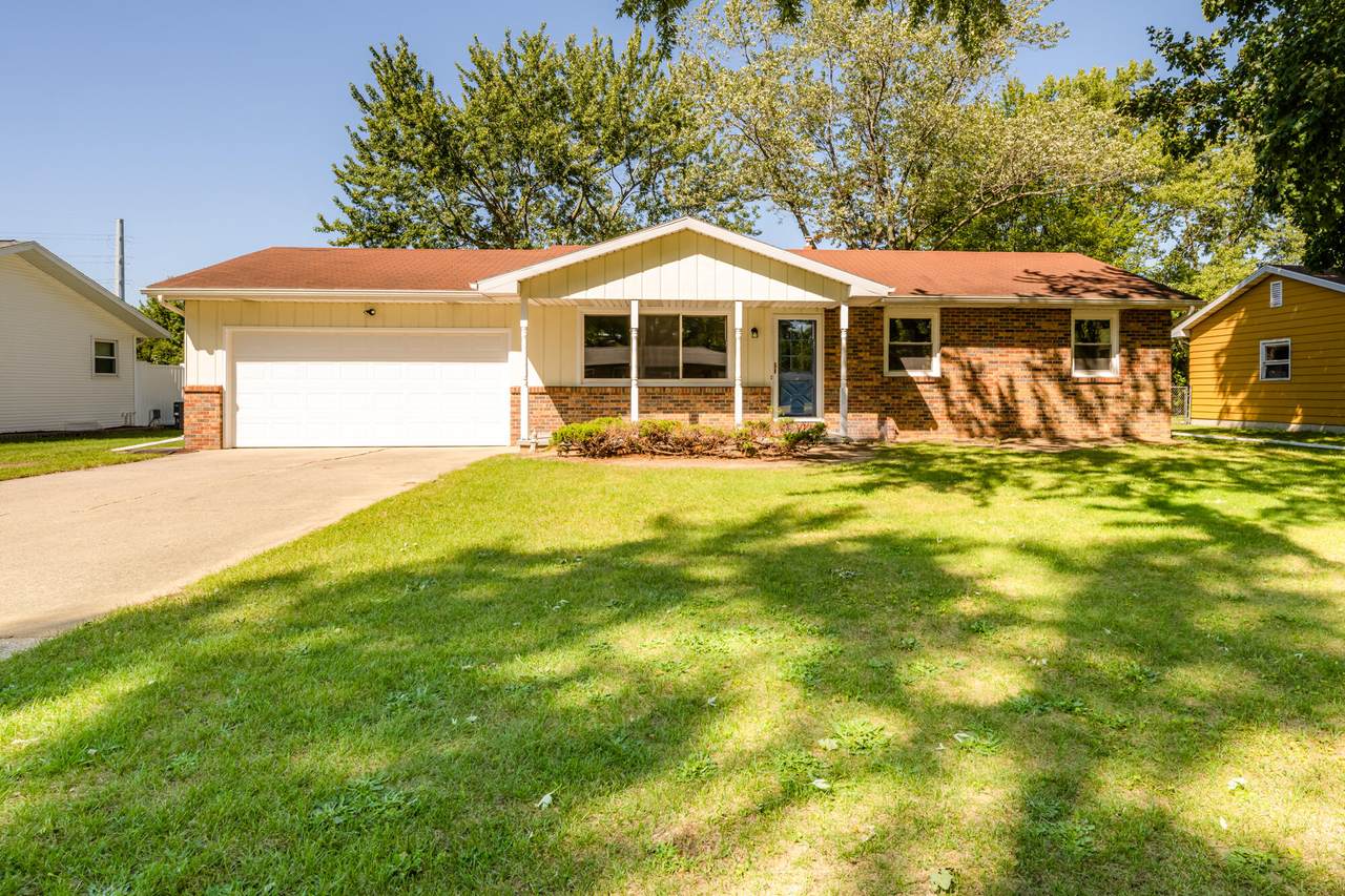 989 Lausman Drive - Photo 1