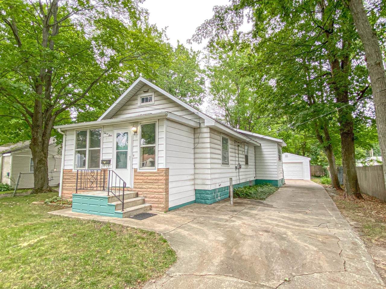 204 Haines Street - Photo 1
