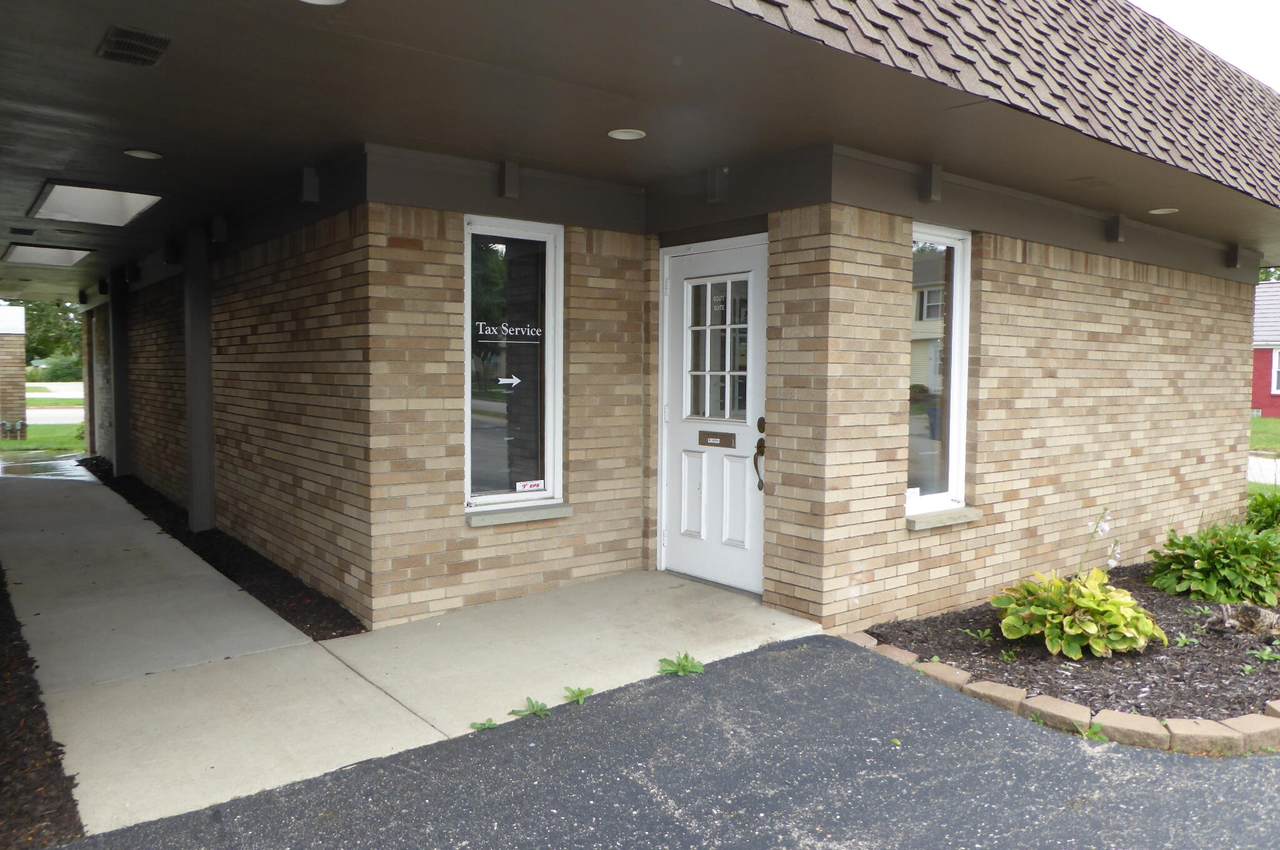 2867 Clyde Park Avenue - Photo 1