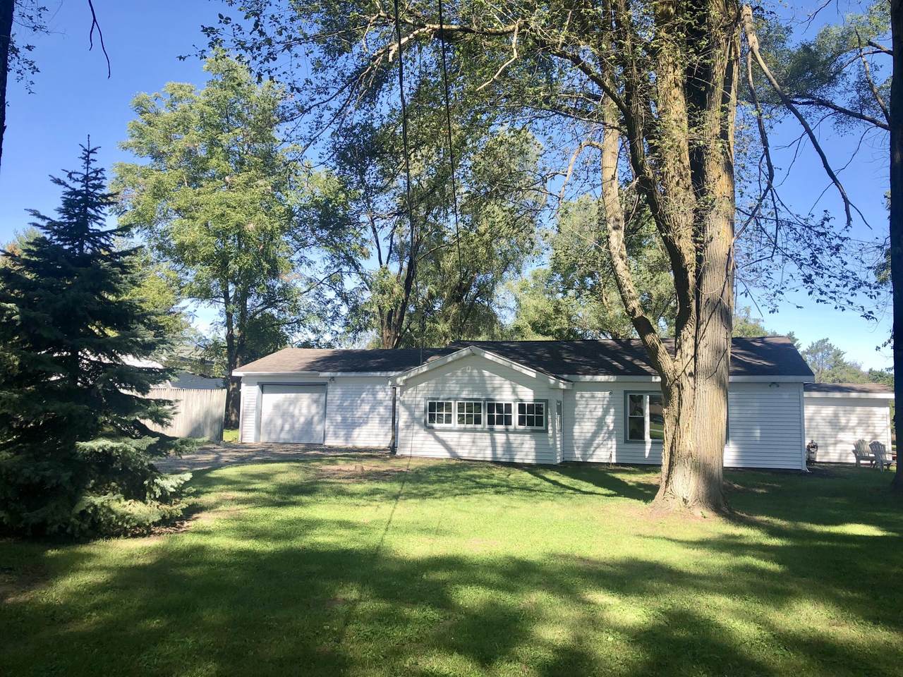 740 West Avenue - Photo 1