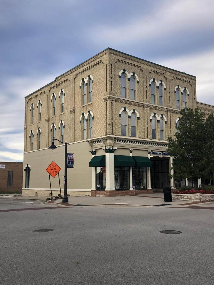 201 Washigton Avenue - Photo 1