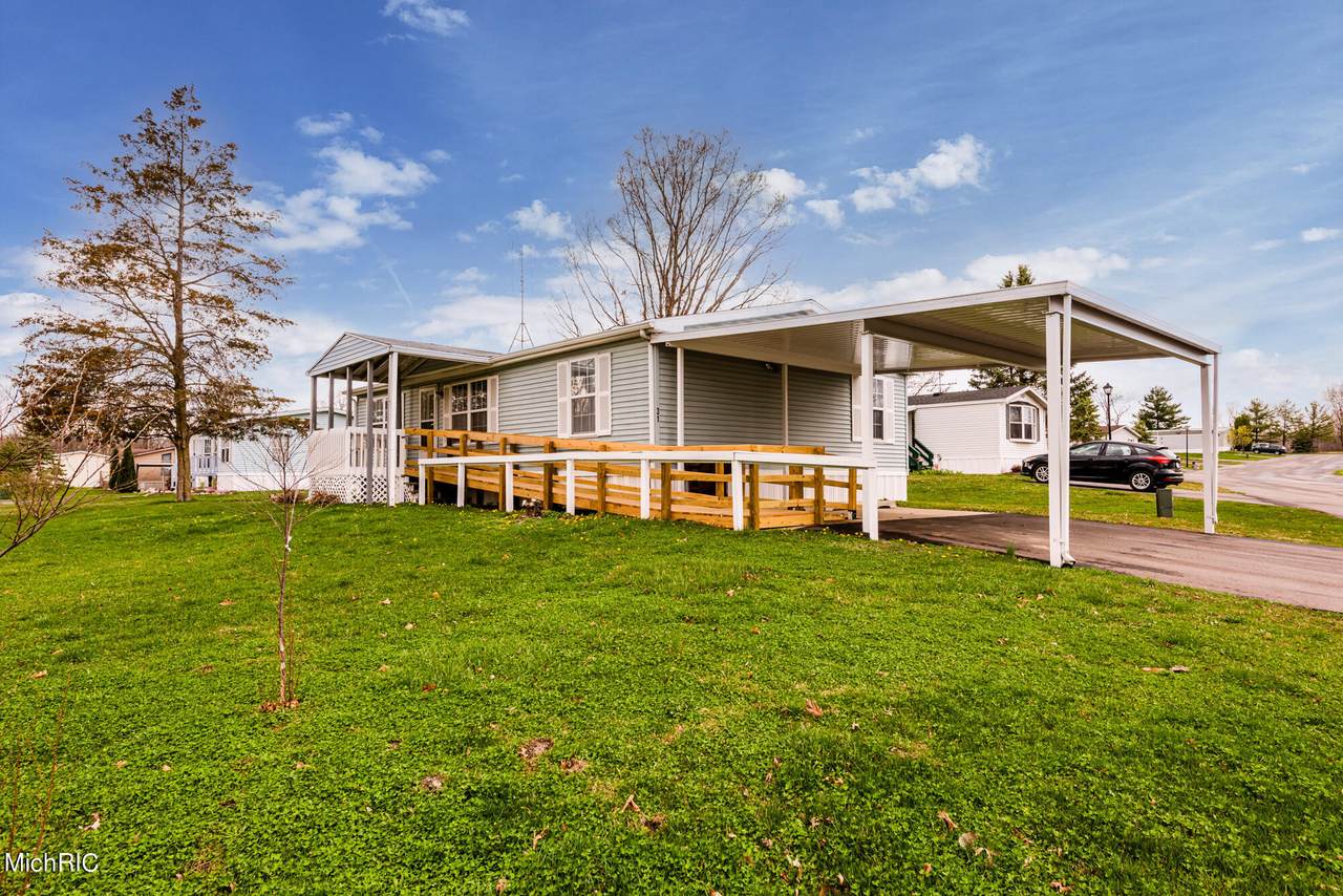 8000 Warren Woods Road - Photo 1