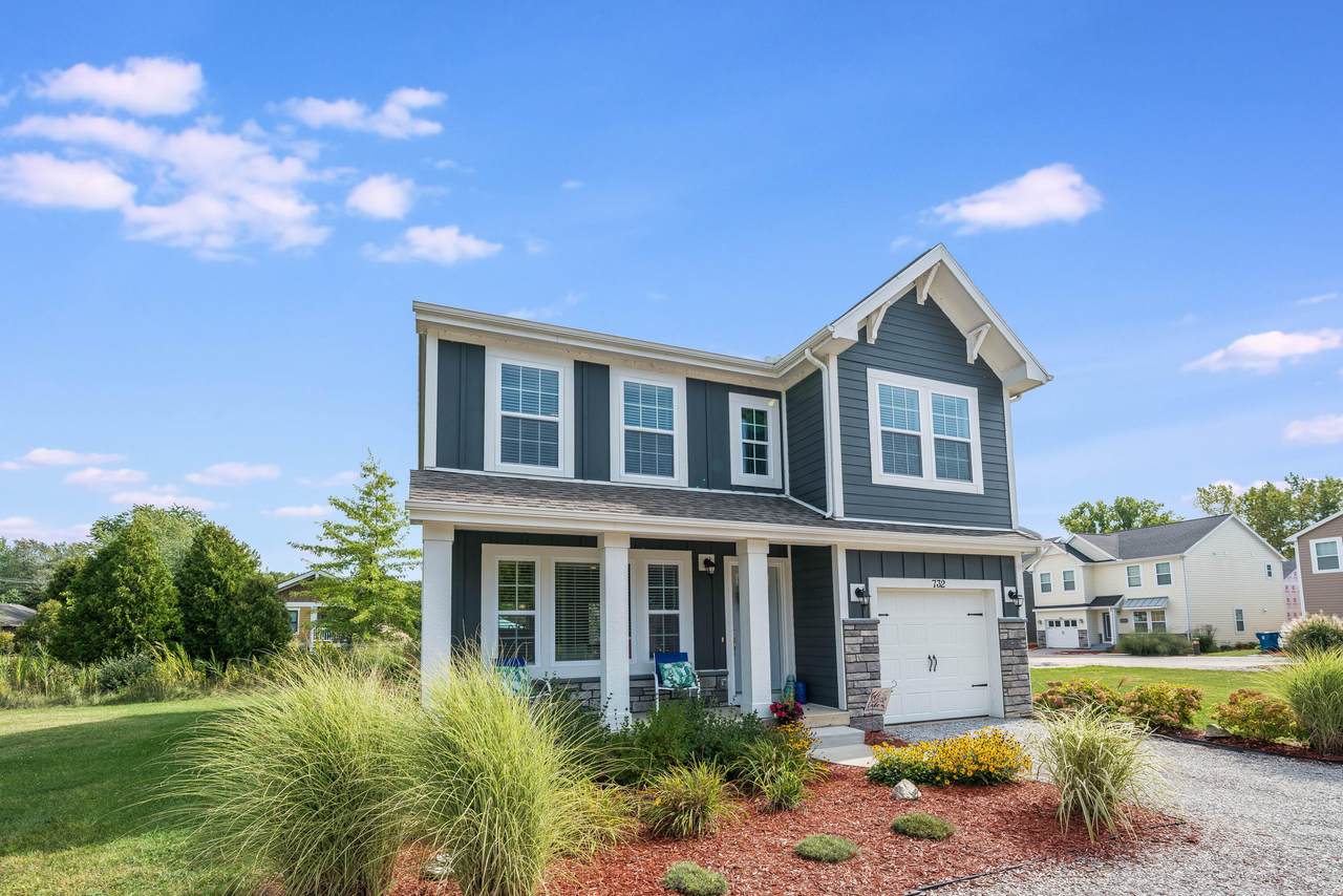 732 Preserve Drive - Photo 1